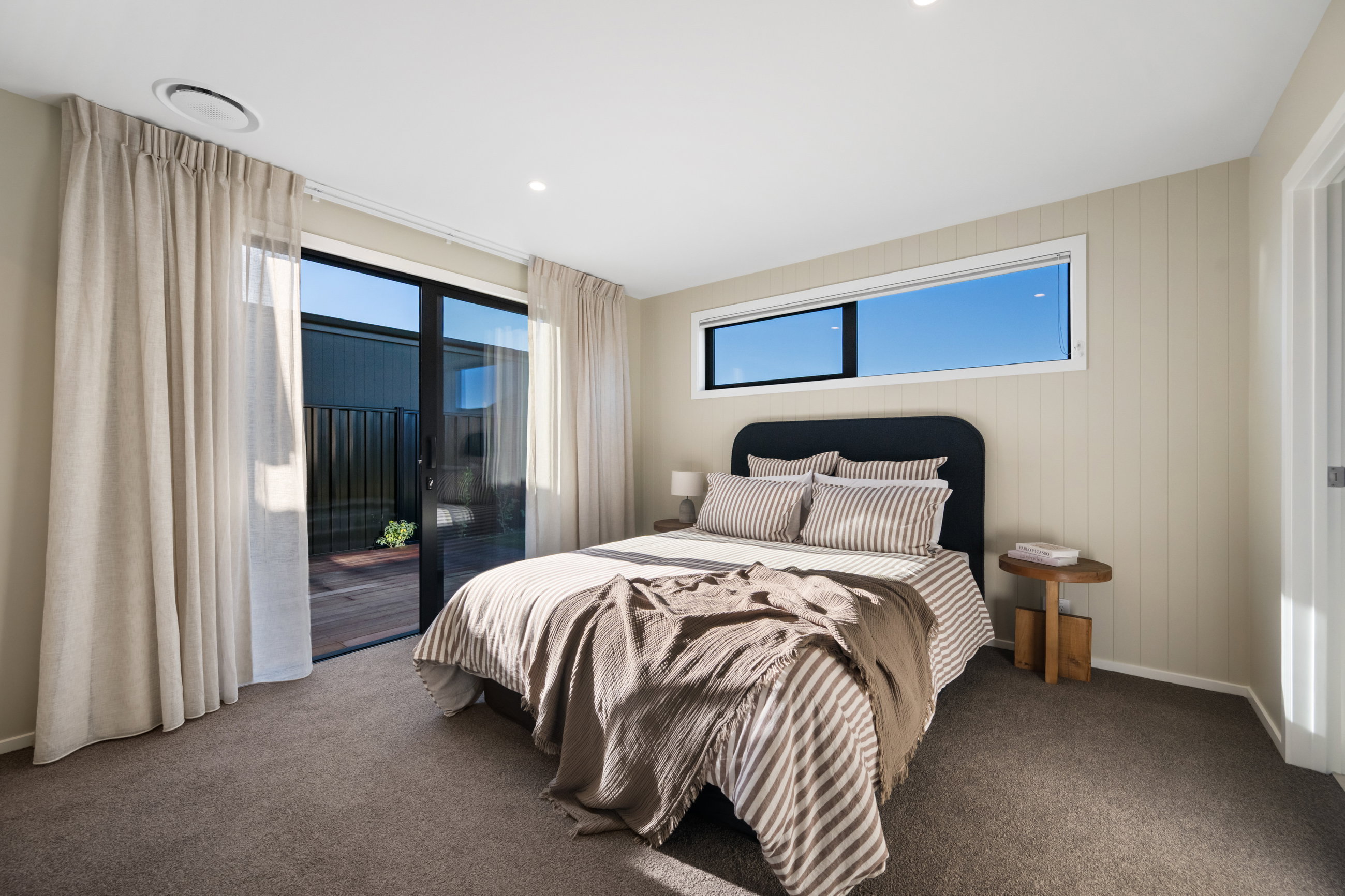 Lake Hāwea Showhome image 7
